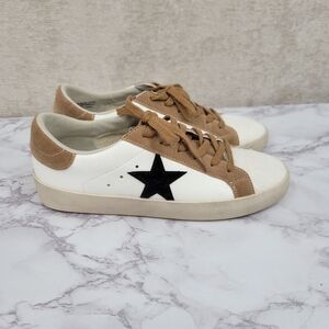 MiiM Miracle Miles Star Sneakers Tan White Black Women's Size 9